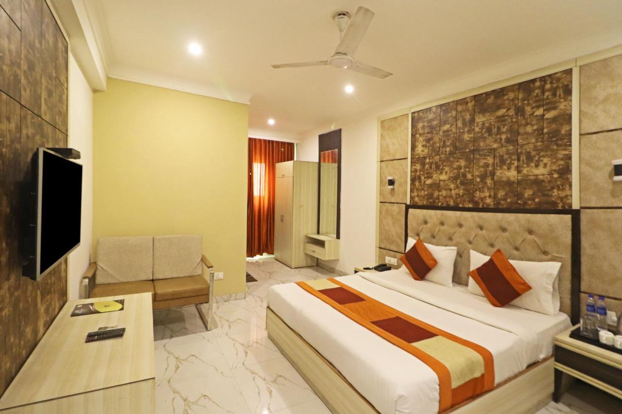 Hotel Almora Near Delhi Airport New Delhi Eksteriør bilde