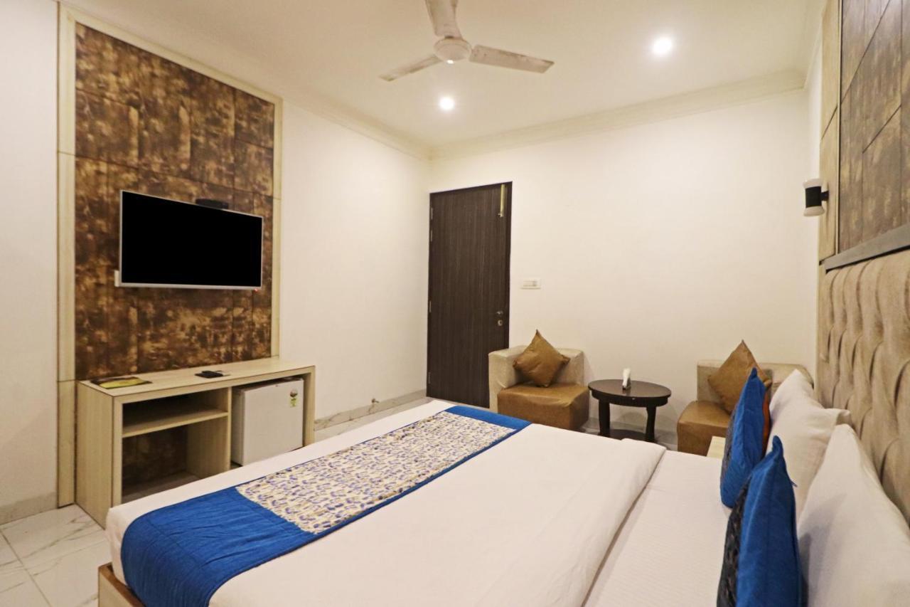 Hotel Almora Near Delhi Airport New Delhi Eksteriør bilde