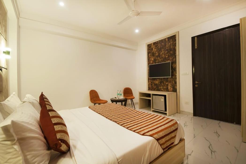 Hotel Almora Near Delhi Airport New Delhi Eksteriør bilde