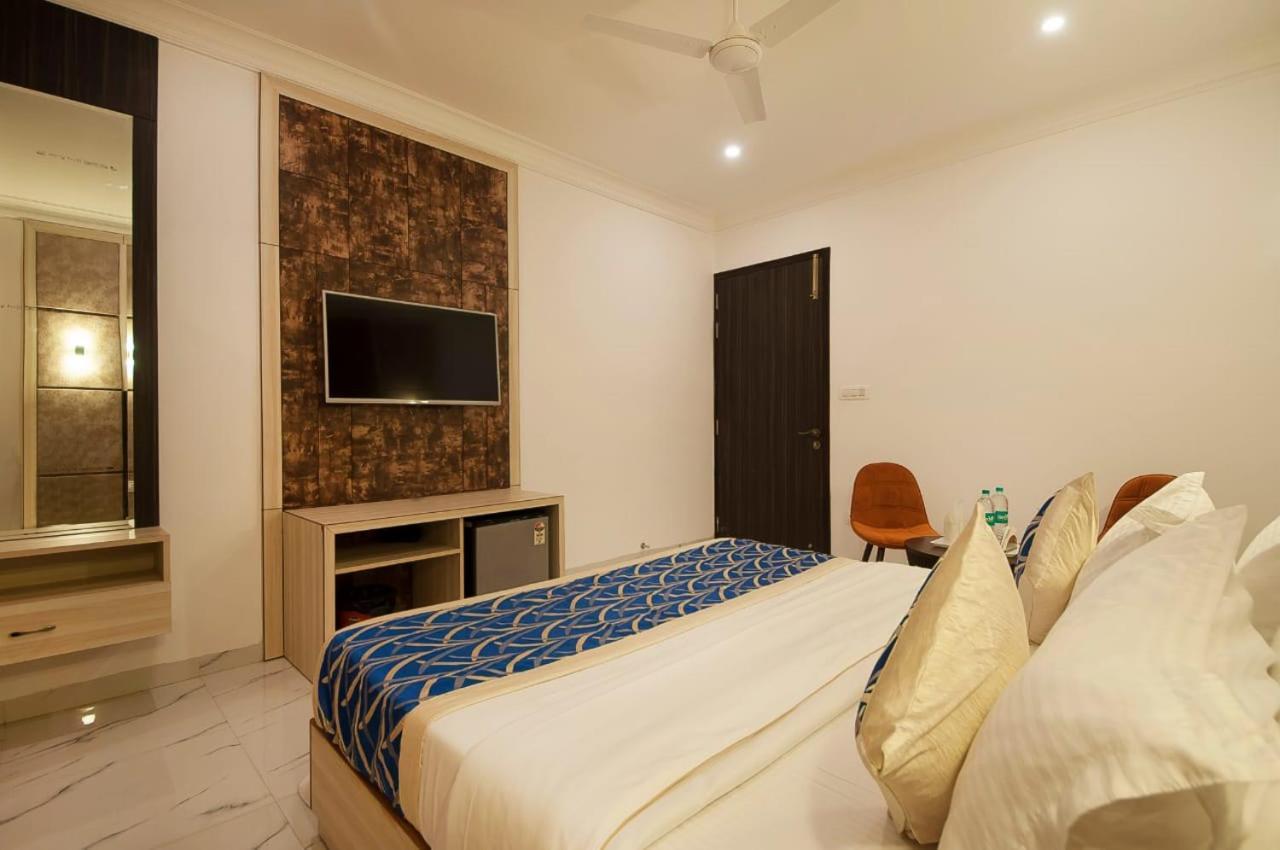Hotel Almora Near Delhi Airport New Delhi Eksteriør bilde