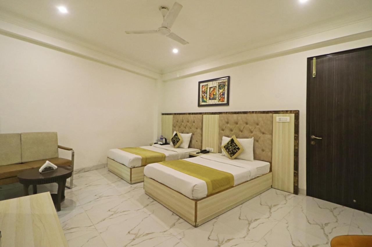 Hotel Almora Near Delhi Airport New Delhi Eksteriør bilde